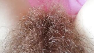A very sensual hairy pussy.
