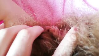 A very sensual hairy pussy.