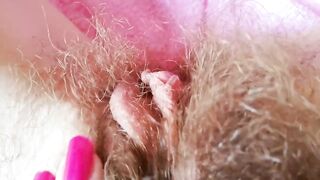 A very sensual hairy pussy.