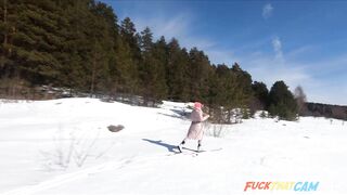 Nude Skiing Teen on Webcam