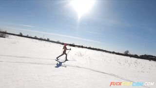Nude Skiing Teen on Webcam