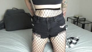 Big-Tit Tattooed Amateur Shows Off Her Body on Webcam for Step-Daddy