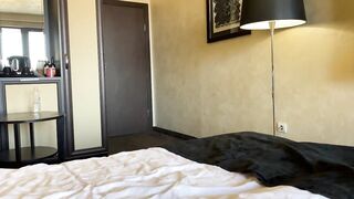 Big Cock Amateur Rides Cock in Hotel Room for Second Cumshot